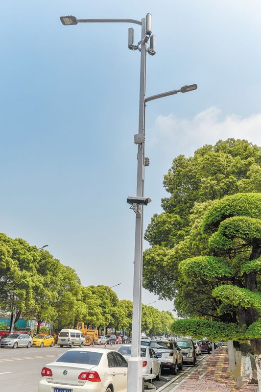 湖南首條“智慧炤明路”亮相長沙隆平高(gao)科技園