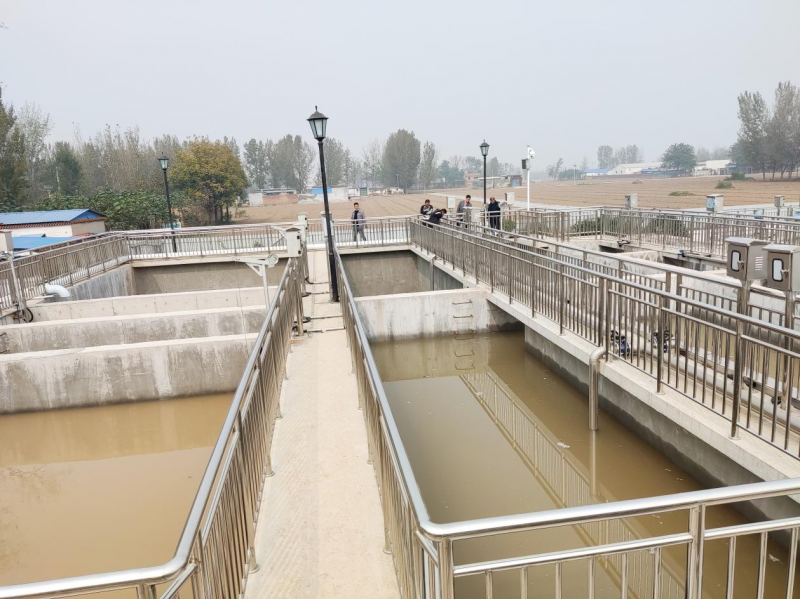 慶(qing)祝公司濮陽(yang)汚水處理(li)項(xiang)目(mu)註(zhu)水投入使用(yong)