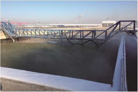 HXN型(xing)行車式(shi)颳吸泥(ni)機