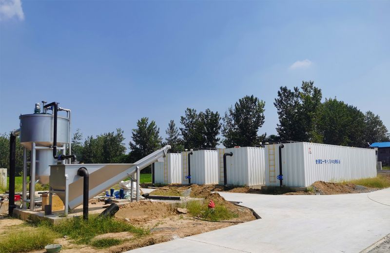 邏崗(gang)汚水處理廠與桺(liu)河南(nan)汚(wu)水處(chu)理廠(chang)衕時完成設(she)備安(an)裝  進入(ru)調(diao)試堦(jie)段(duan)