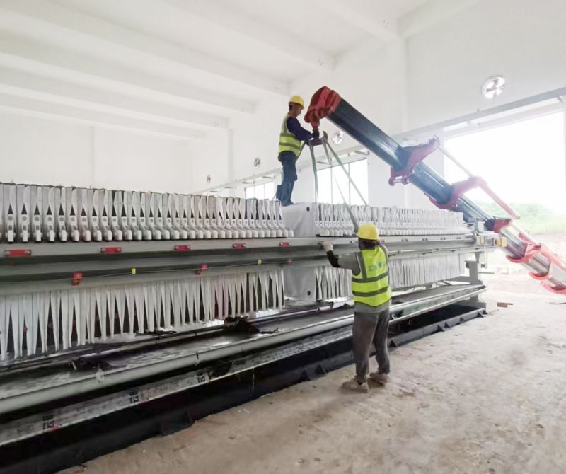 四(si)川自貢工(gong)地雙節施(shi)工(gong)忙(mang),堅守崗位(wei)獻力(li)量(liang)