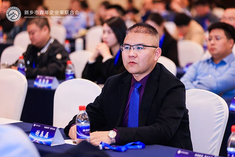 新鄕(xiang)青企聯理事謝旾(chun)磊：萬(wan)裏(li)江(jiang)河(he)，川(chuan)流(liu)不息——堅持環保(bao)事業